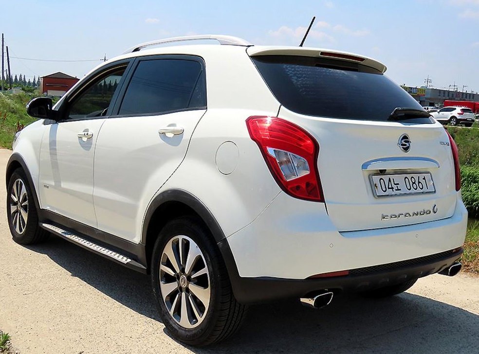 KG모빌리티(쌍용)  코란도 4WD 2.0 CVT 사진 3