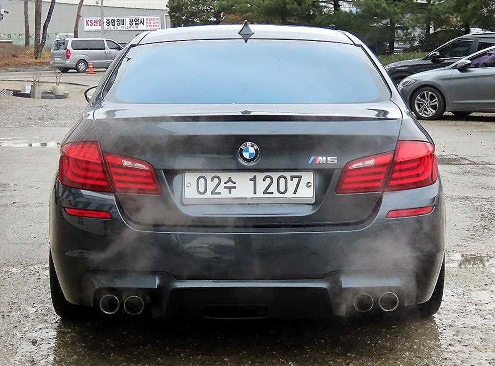 BMW 5시리즈 M5 세단 사진 4