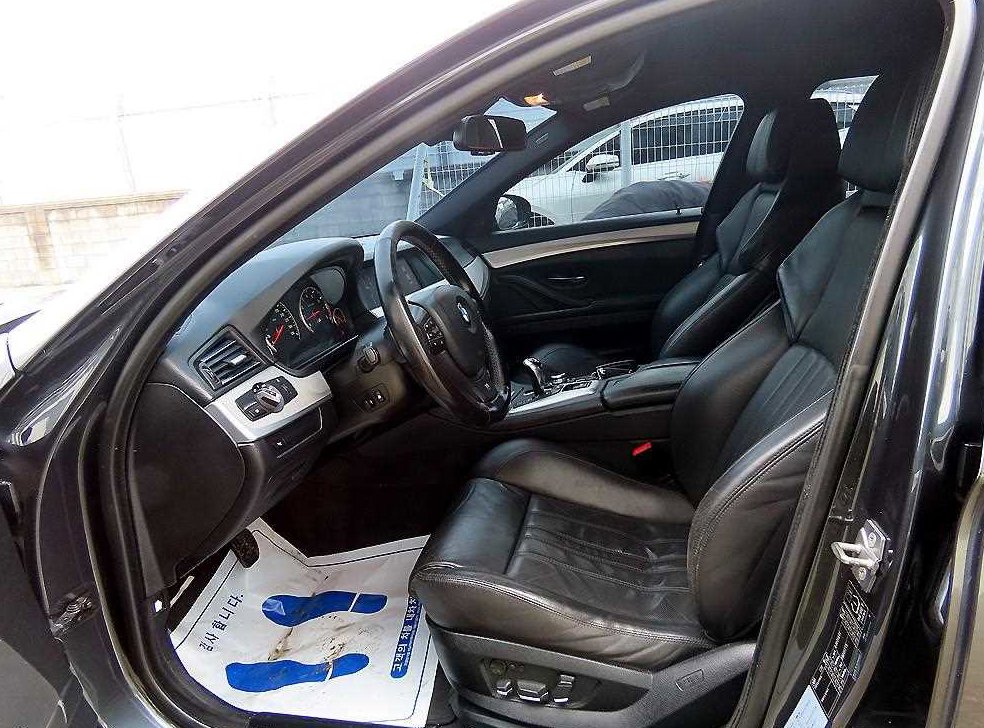 BMW 5시리즈 M5 세단 사진 5