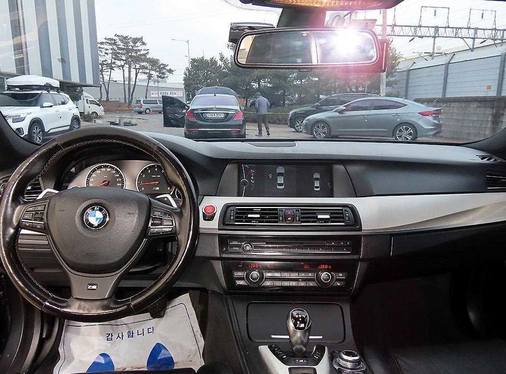 BMW 5시리즈 M5 세단 사진 7