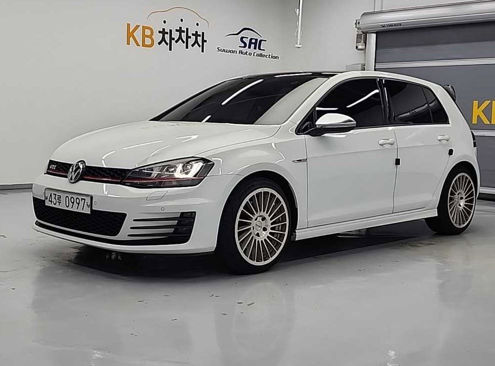 폭스바겐 골프 2.0 GTI