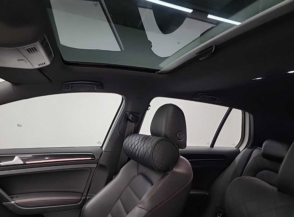 폭스바겐 골프 2.0 GTI 사진 14