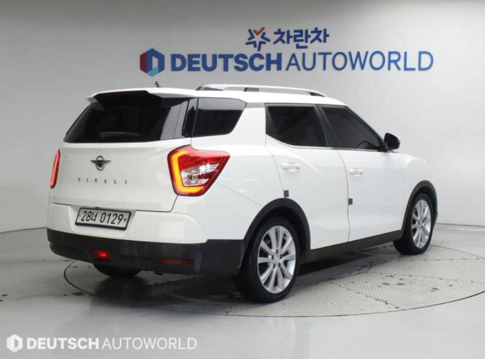KG모빌리티(쌍용)  티볼리 2WD 디젤 1.6 IX 사진 2