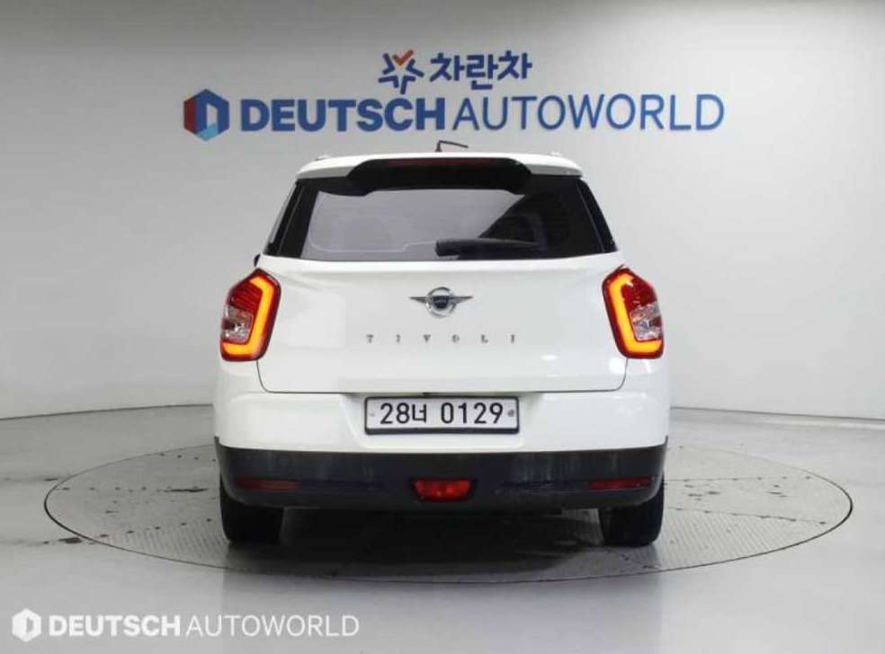KG모빌리티(쌍용)  티볼리 2WD 디젤 1.6 IX 사진 4