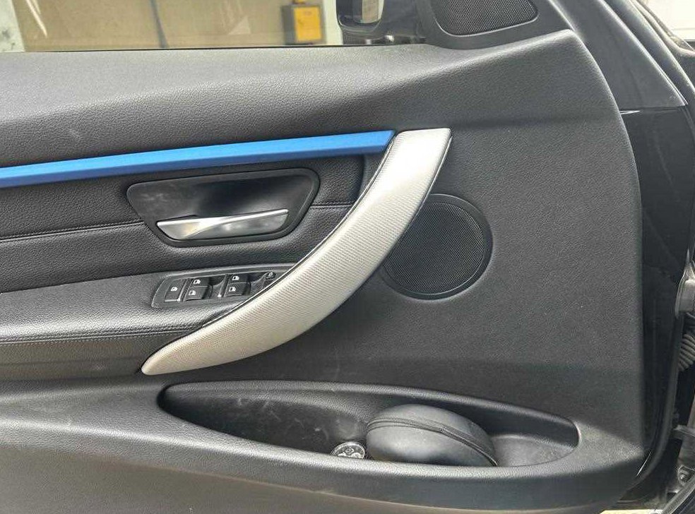BMW 3시리즈 328i M 스포츠 사진 6