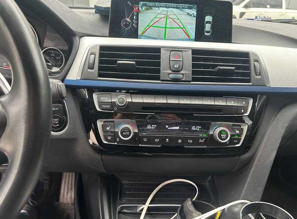 BMW 3시리즈 328i M 스포츠 사진 8