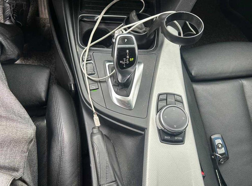 BMW 3시리즈 328i M 스포츠 사진 9