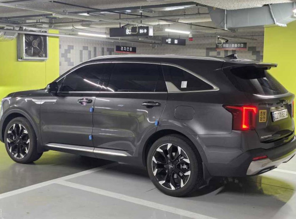 기아 쏘렌토 가솔린 2.5T 2WD 시그니처 사진 4