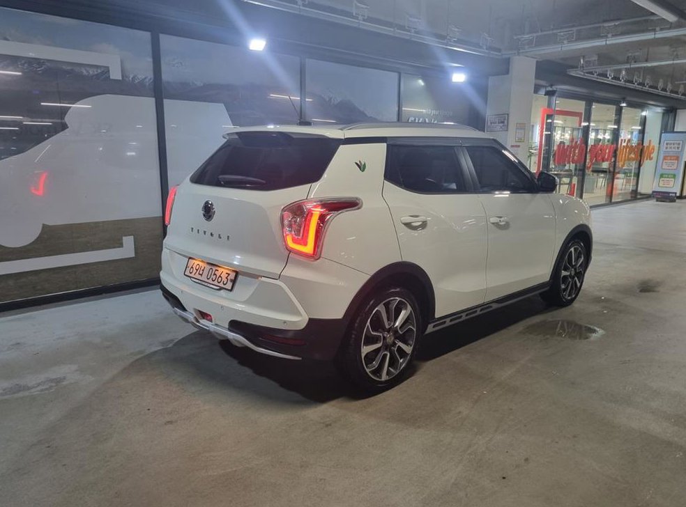 KG모빌리티(쌍용)  티볼리 가솔린 2WD 1.6 삼바 에디션 사진 3
