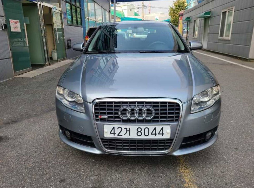 아우디 A4 2.0 사진 2