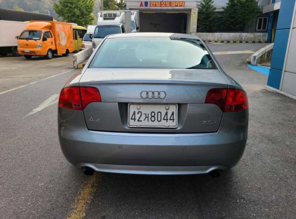 아우디 A4 2.0 사진 5