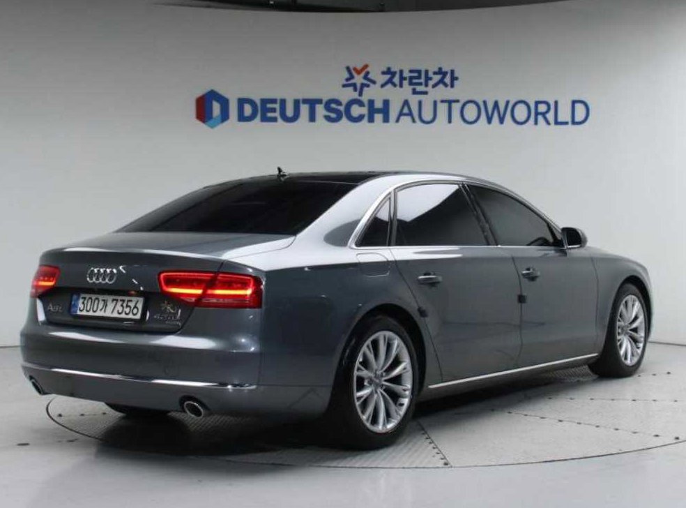 아우디 A8 3.0 TDI 콰트로 LWB 사진 2