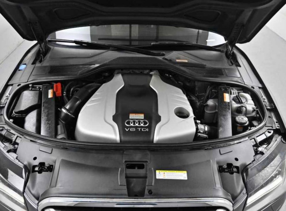 아우디 A8 3.0 TDI 콰트로 LWB 사진 6