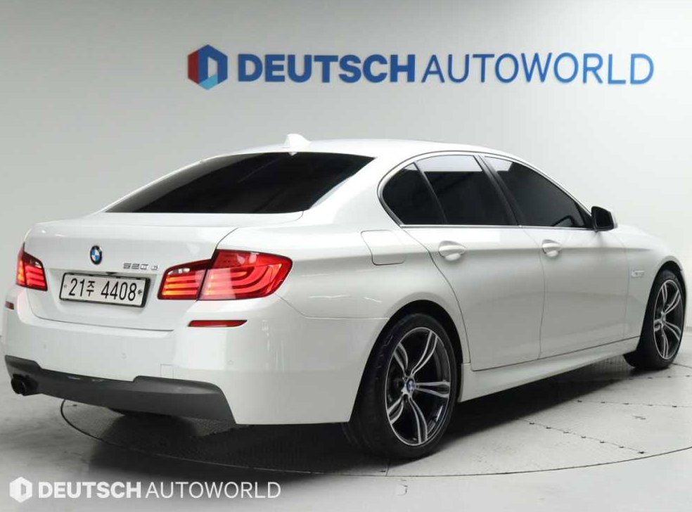 BMW 5시리즈 520d 사진 2