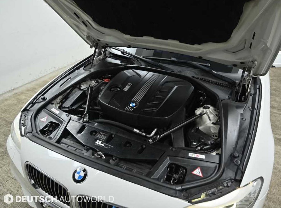 BMW 5시리즈 520d 사진 6