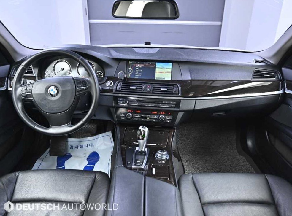 BMW 5시리즈 520d 사진 7