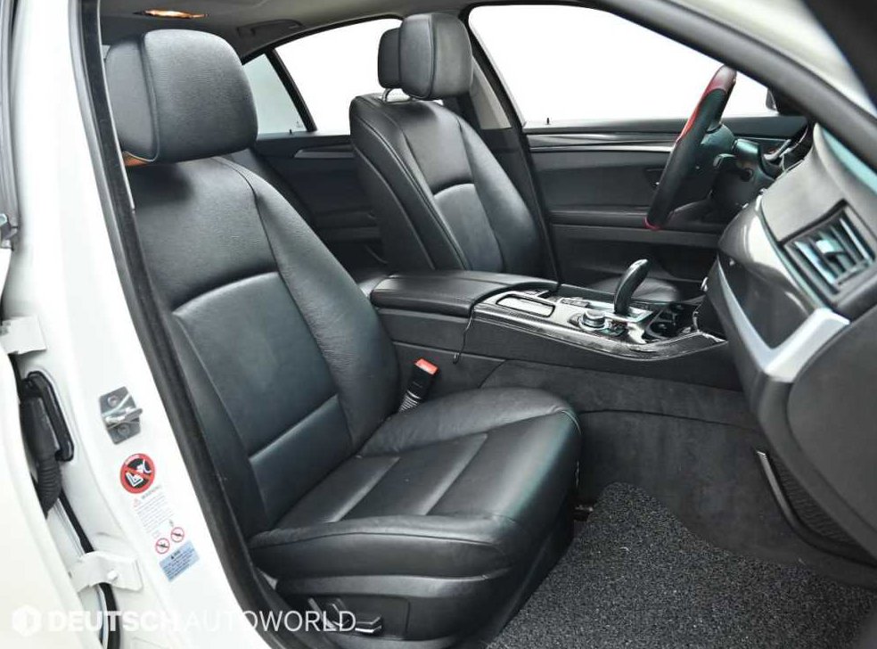 BMW 5시리즈 520d 사진 10
