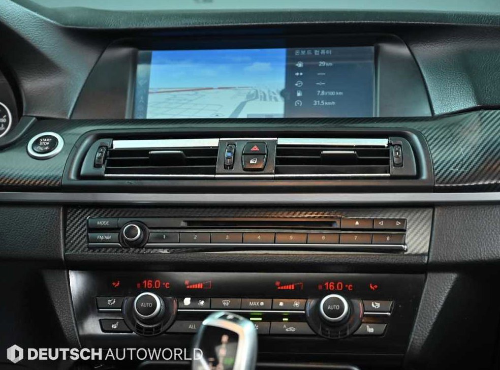 BMW 5시리즈 520d 사진 14