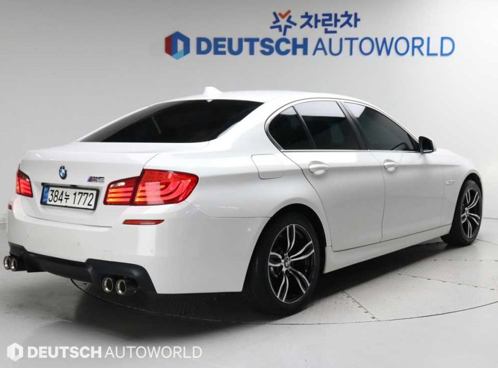 BMW 5시리즈 520d 사진 2