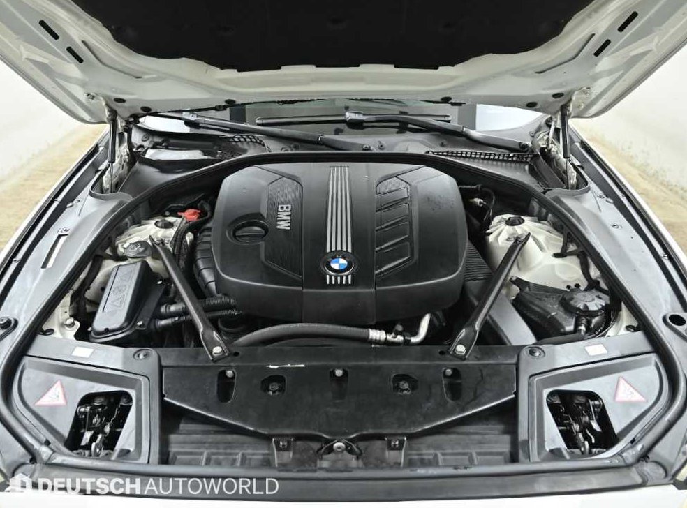 BMW 5시리즈 520d 사진 6