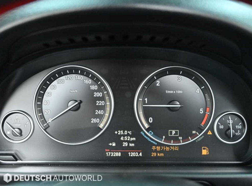 BMW 5시리즈 520d 사진 8