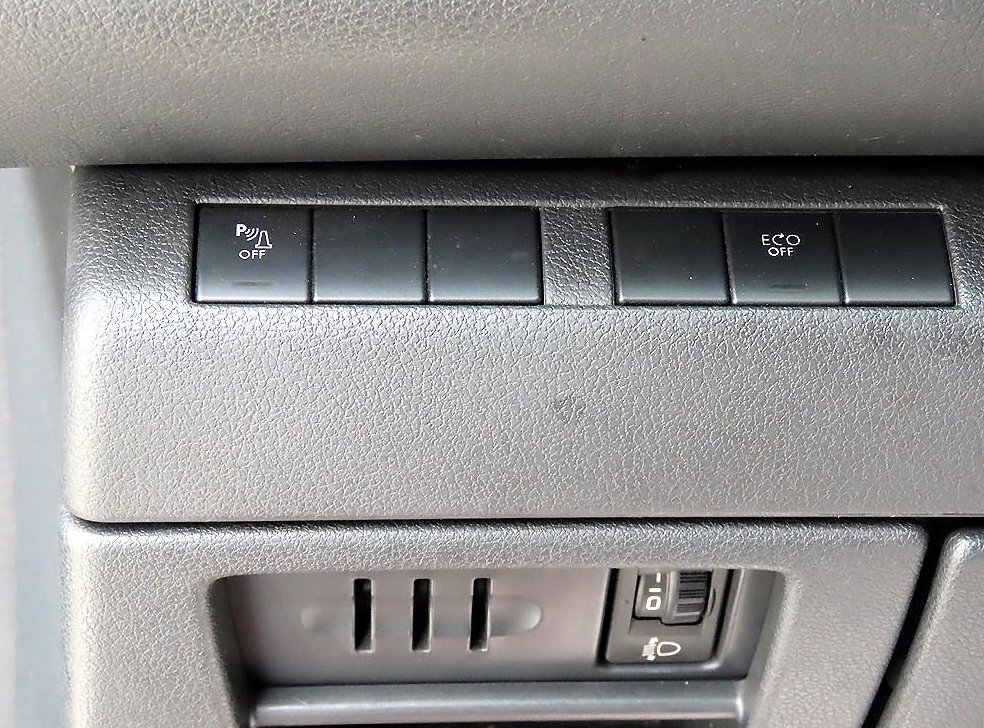 푸조 3008 1.6 e-HDI Eco-Turbo 사진 13