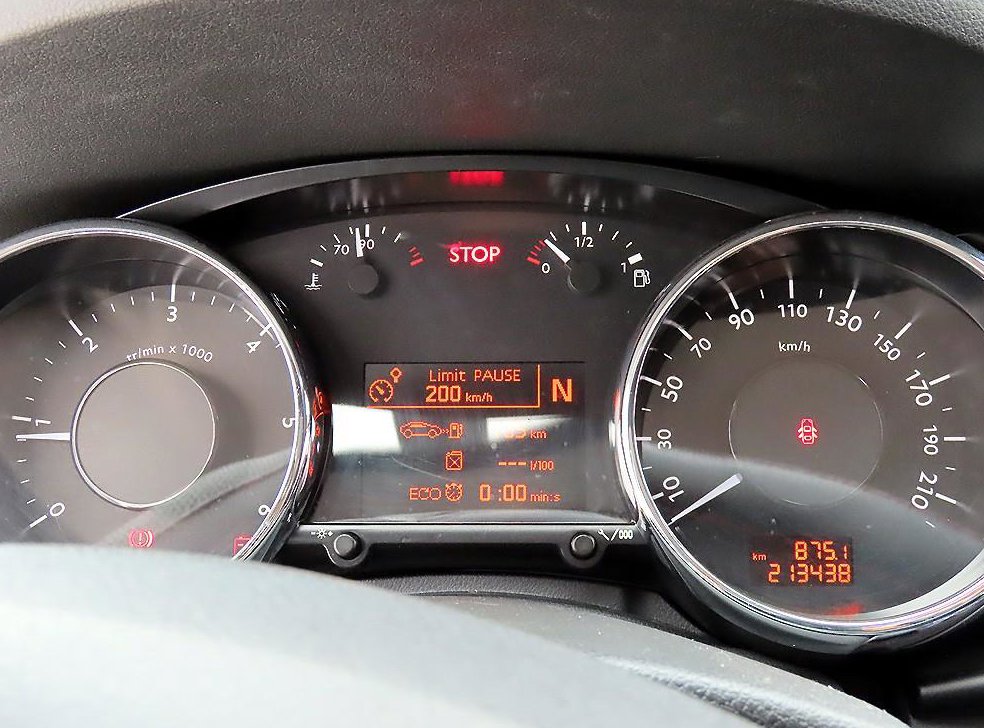 푸조 3008 1.6 e-HDI Eco-Turbo 사진 9