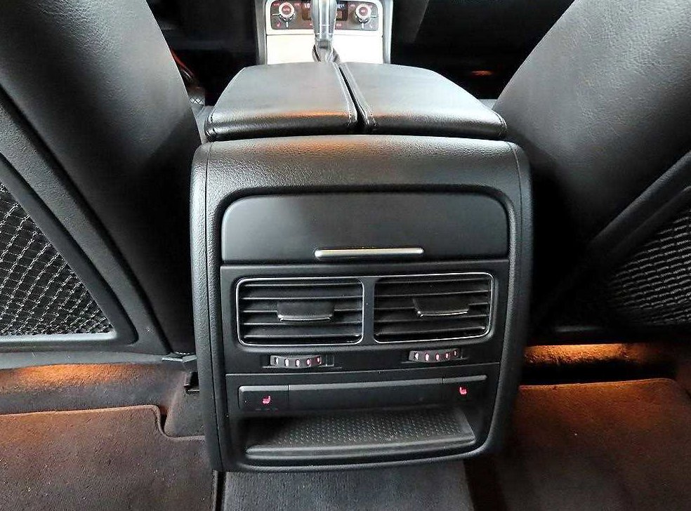 폭스바겐 투아렉 V6 3.0 TDI 블루모션 사진 14
