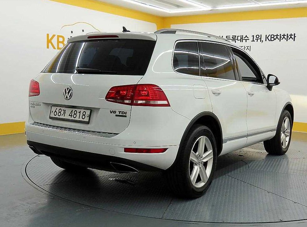 폭스바겐 투아렉 V6 3.0 TDI 블루모션 사진 4