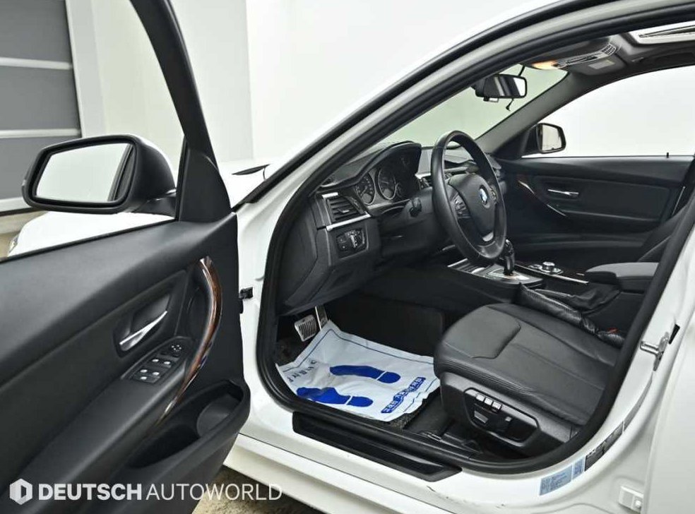 BMW 3시리즈 320d xDrive 사진 11