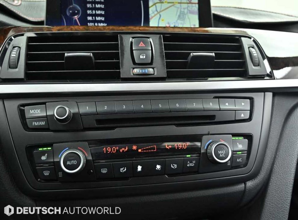 BMW 3시리즈 320d xDrive 사진 16