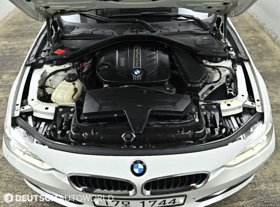 BMW 3시리즈 320d xDrive 사진 6