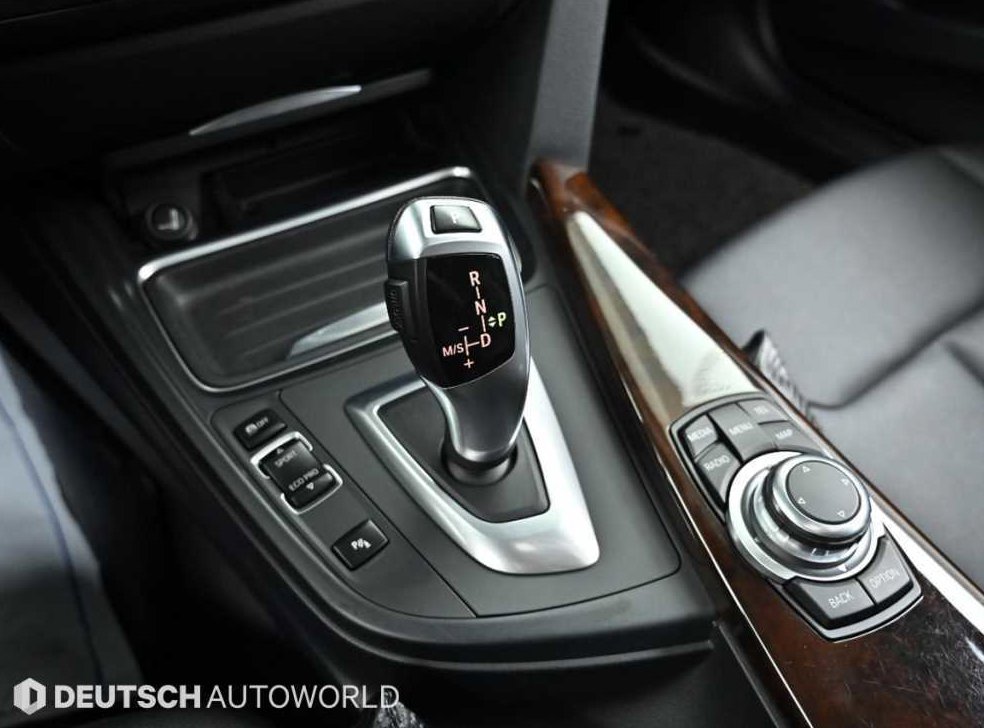 BMW 3시리즈 320d xDrive 사진 9