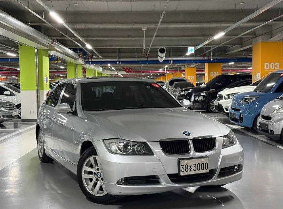 BMW 3시리즈 320i 세단