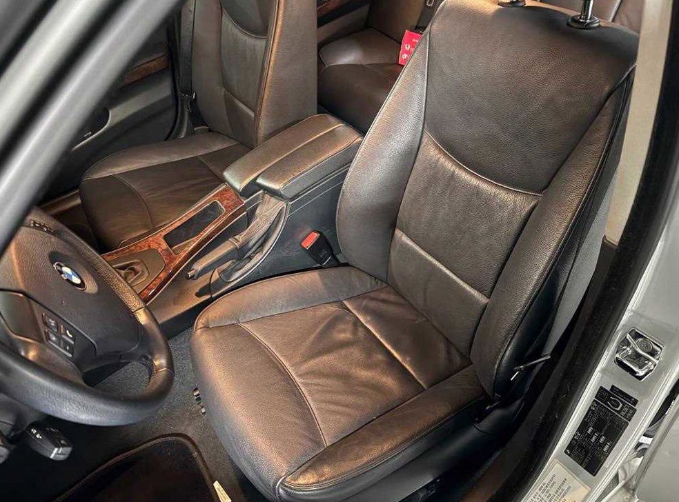 BMW 3시리즈 320i 세단 사진 6