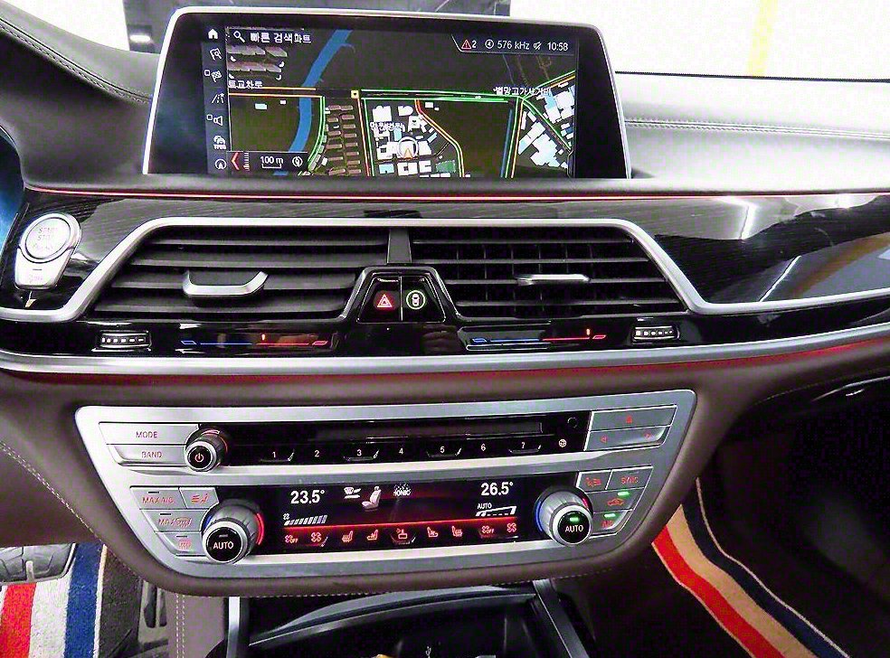 BMW 7시리즈 M760Li xDrive 사진 15