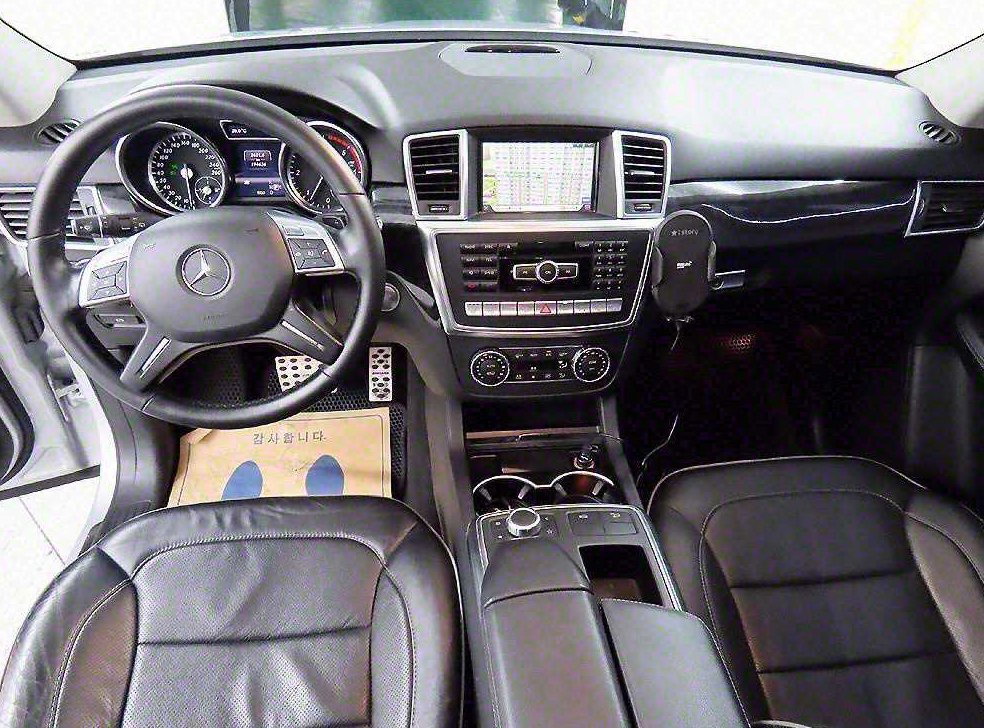 벤츠 M 클래스 ML350 블루텍 4매틱 사진 6