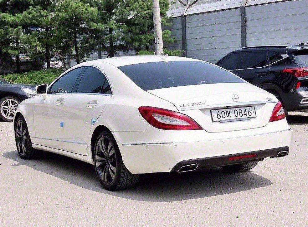 벤츠 CLS 클래스 CLS 350 d 4MATIC 사진 3