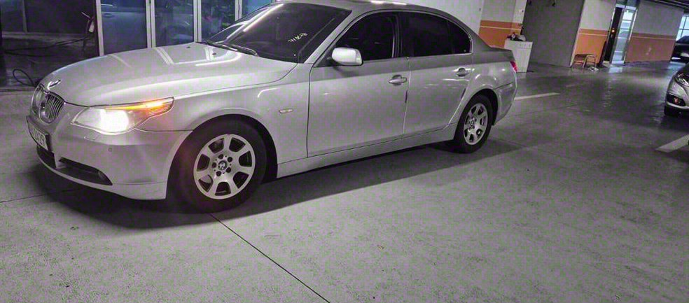 BMW 5시리즈 523i 사진 3