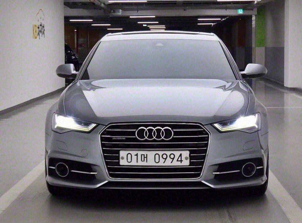아우디 A6 40 TFSI 콰트로