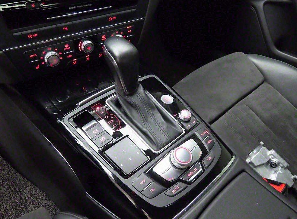 아우디 A6 40 TFSI 콰트로 사진 11