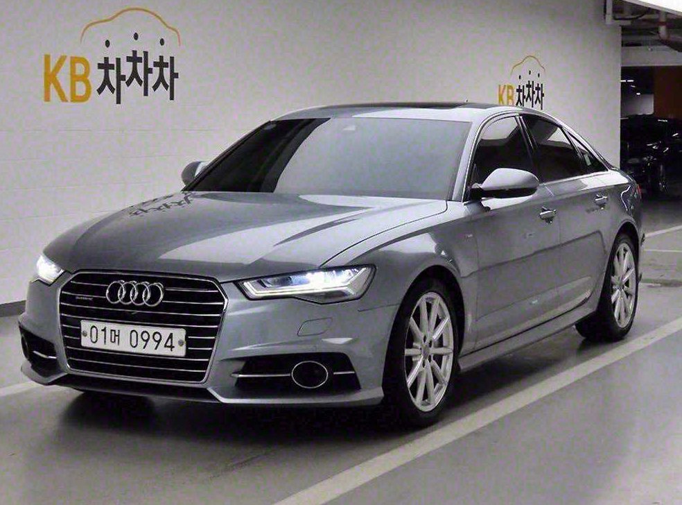 아우디 A6 40 TFSI 콰트로 사진 2