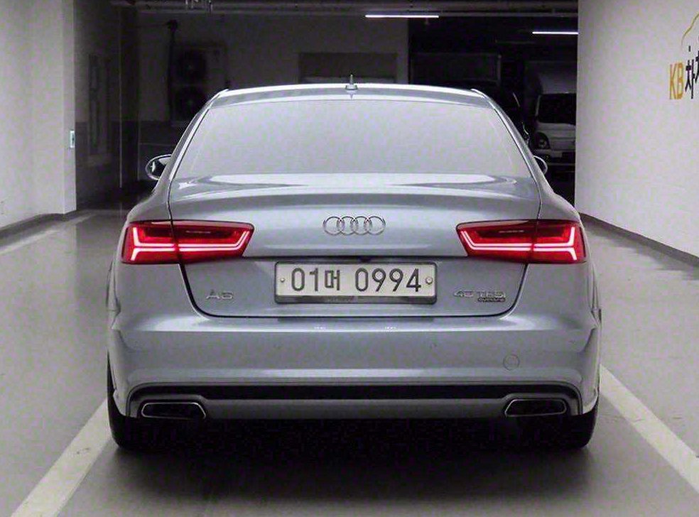 아우디 A6 40 TFSI 콰트로 사진 3