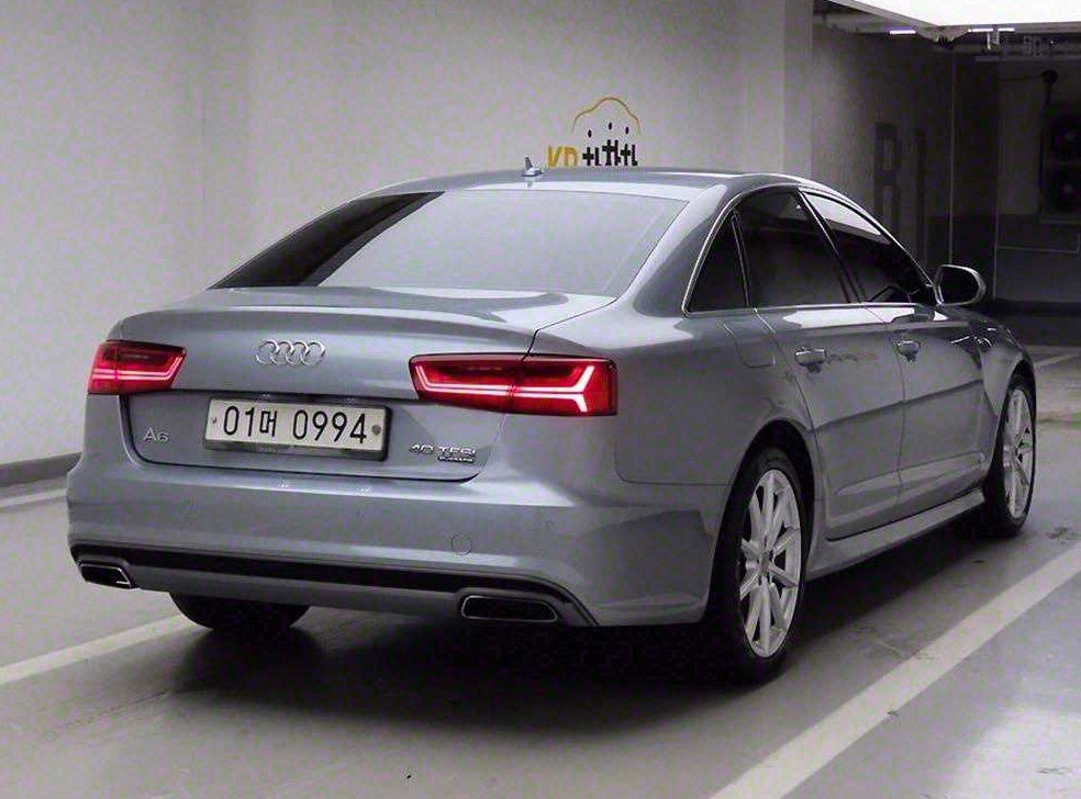아우디 A6 40 TFSI 콰트로 사진 4