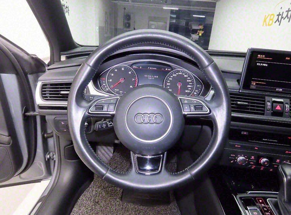 아우디 A6 40 TFSI 콰트로 사진 8