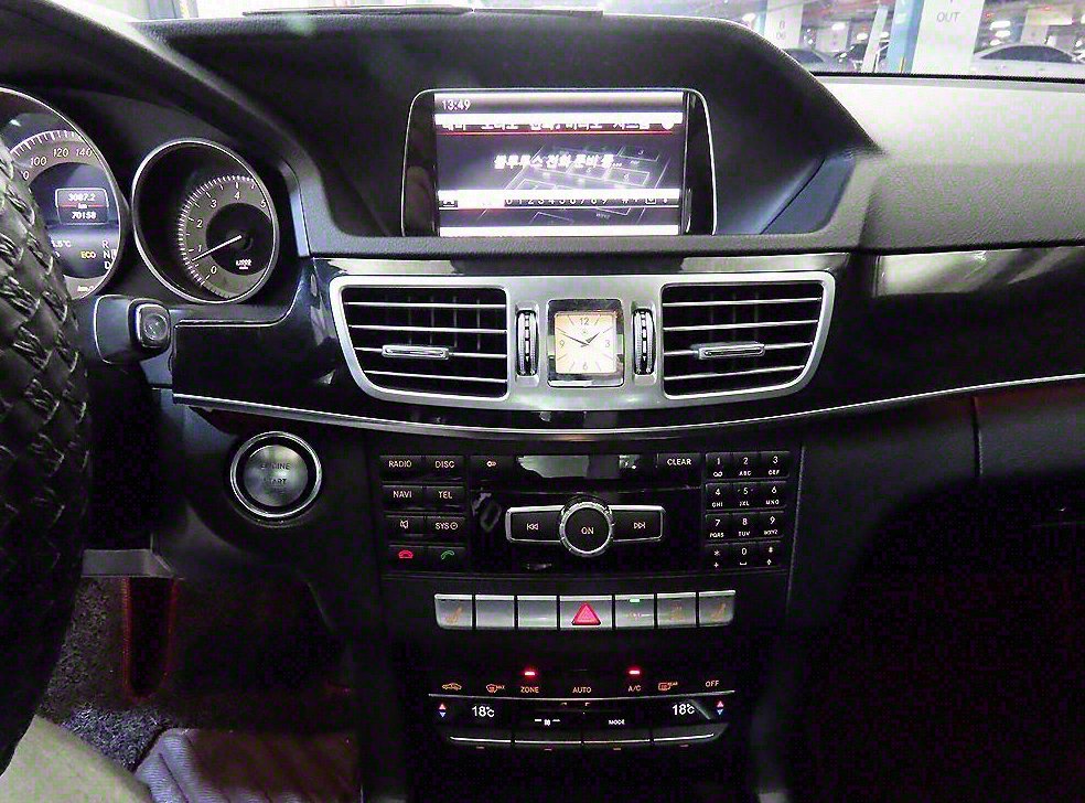 벤츠 E 클래스 E300 4MATIC 아방가르드 사진 11
