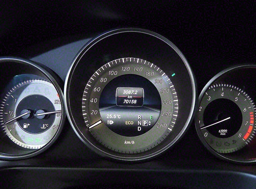 벤츠 E 클래스 E300 4MATIC 아방가르드 사진 9
