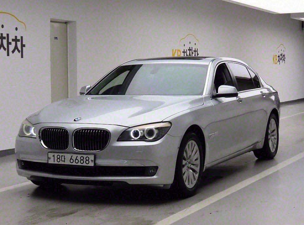 BMW 7시리즈 740 사진 2