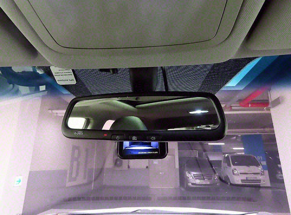 KG모빌리티(쌍용)  코란도 2WD 2.0 CVT 사진 17