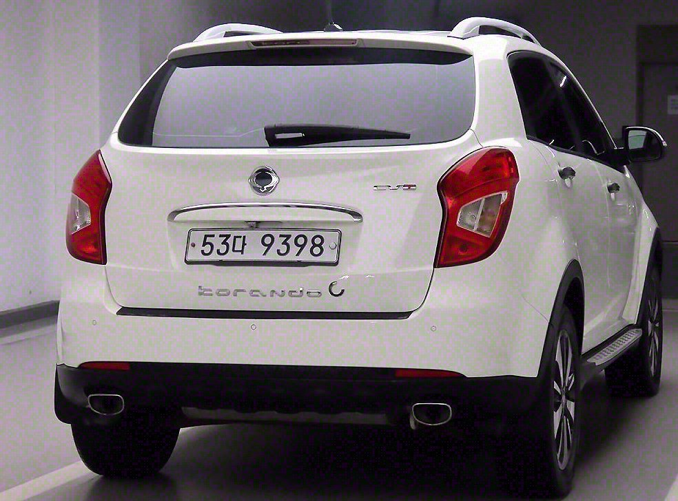 KG모빌리티(쌍용)  코란도 2WD 2.0 CVT 사진 4